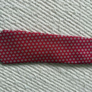 Vineyard Vines Red and White Floral Men's Tie
